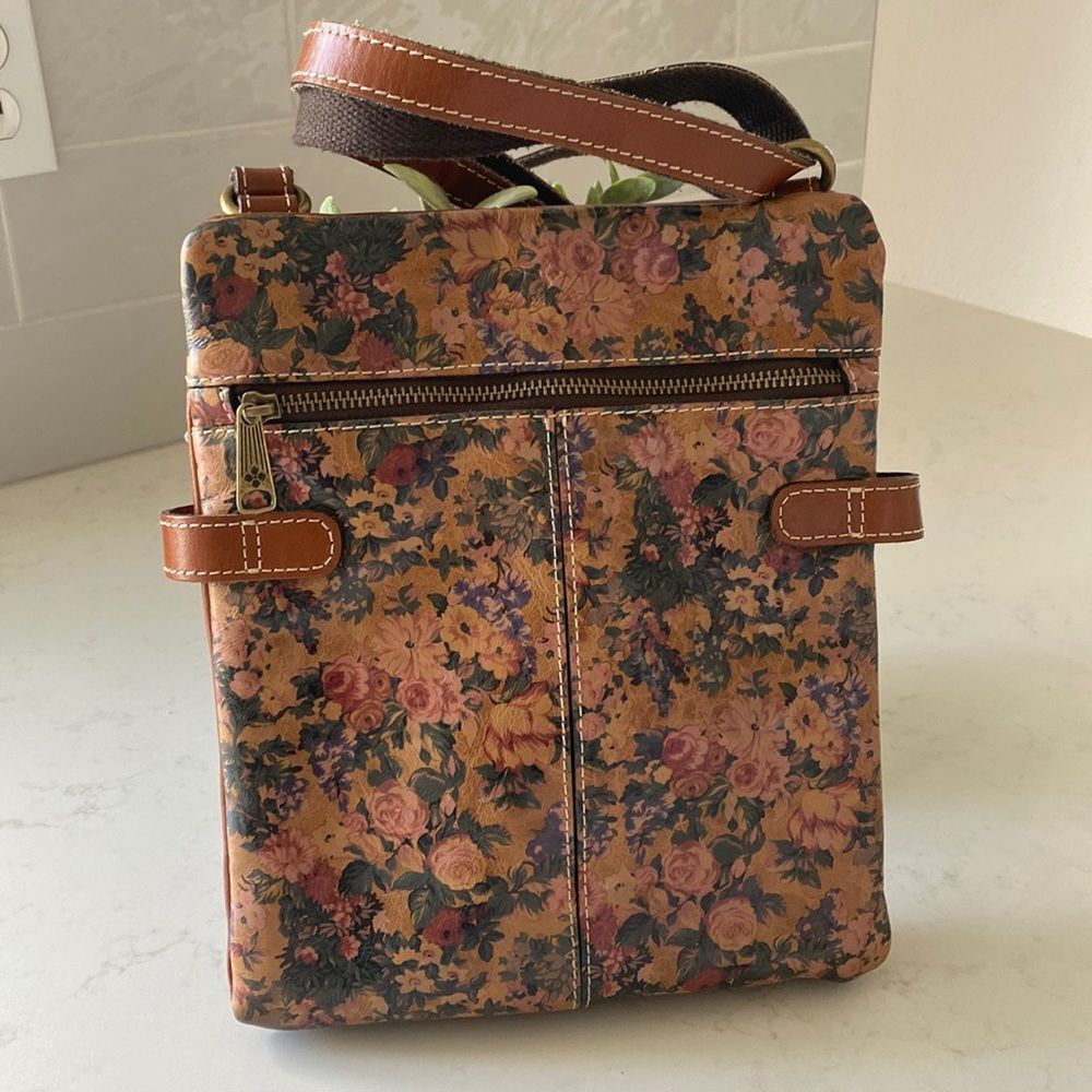 Patricia Nash Prizzi Leather Flower Print Cross body bag